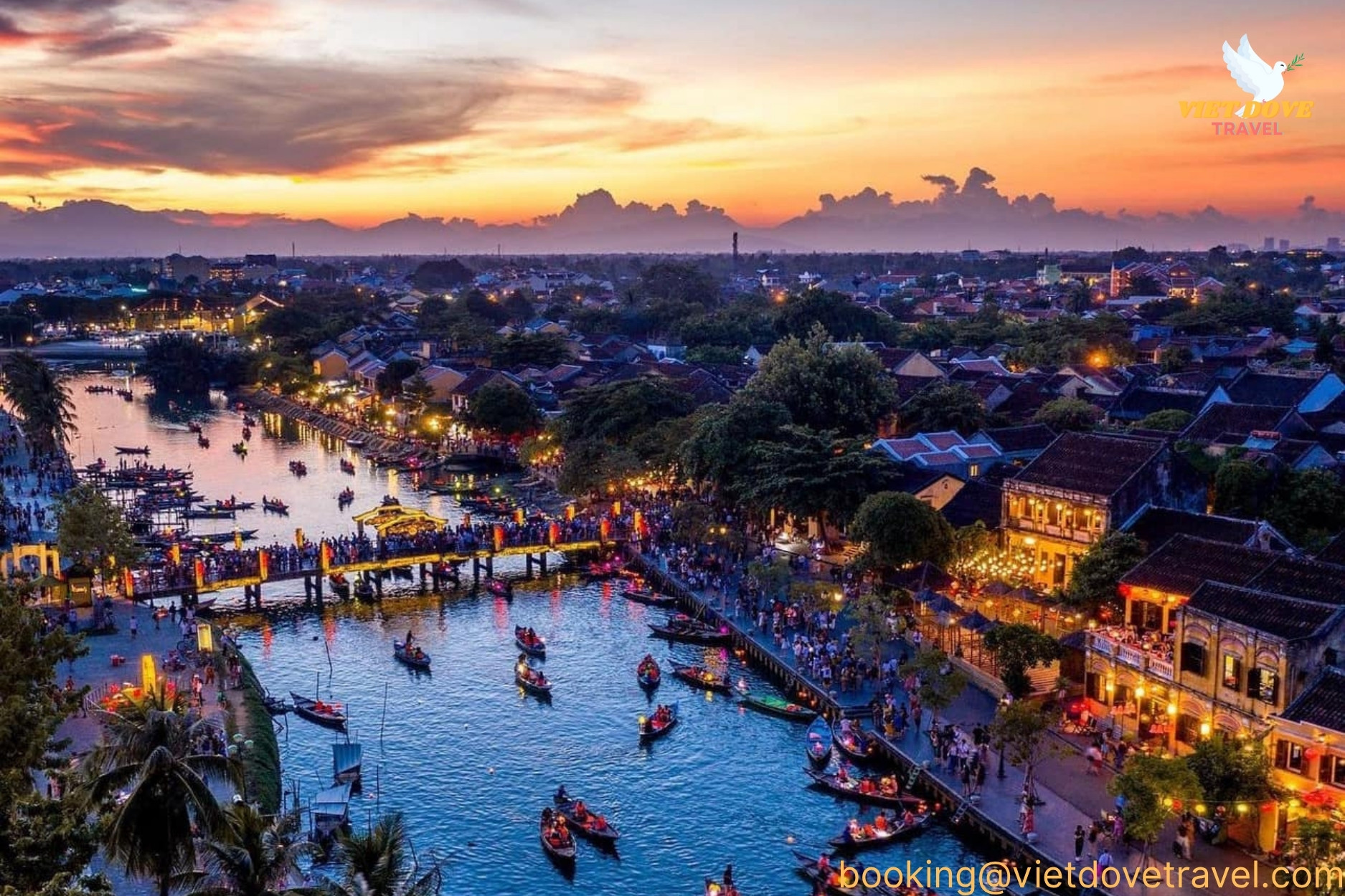 Hoi An ancient town sunset Hoai river view.